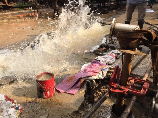 Khoan giếng tiến địa chống sét